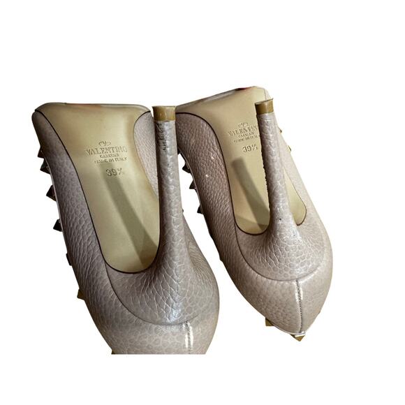 Valentino Garavani Rockstud Pumps Blush Pink Gold Studded Leather Heels 39.5 - Picture 11 of 12